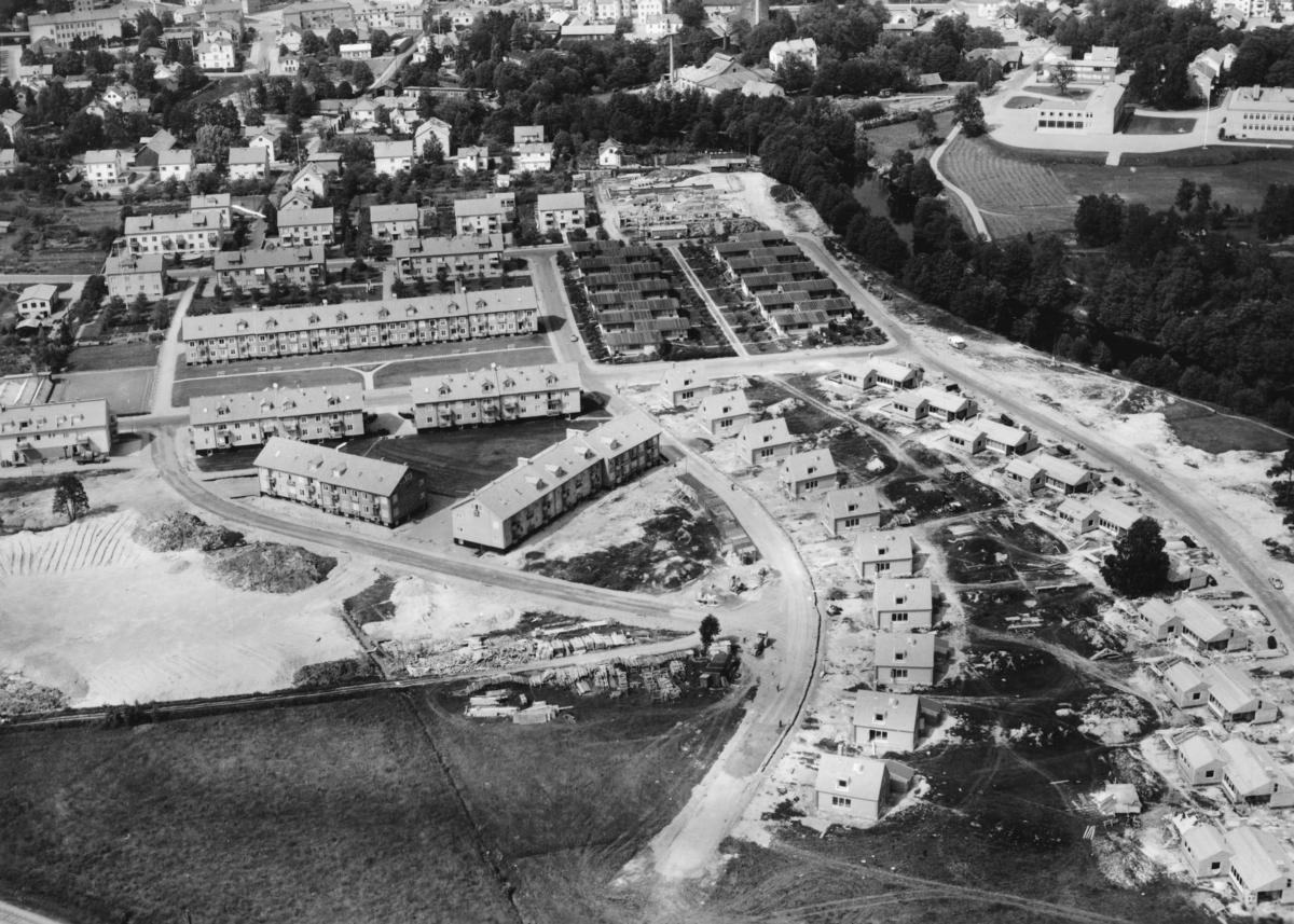 Flygfoto över Värnamo i Jönköpings län. Nr 232/1956