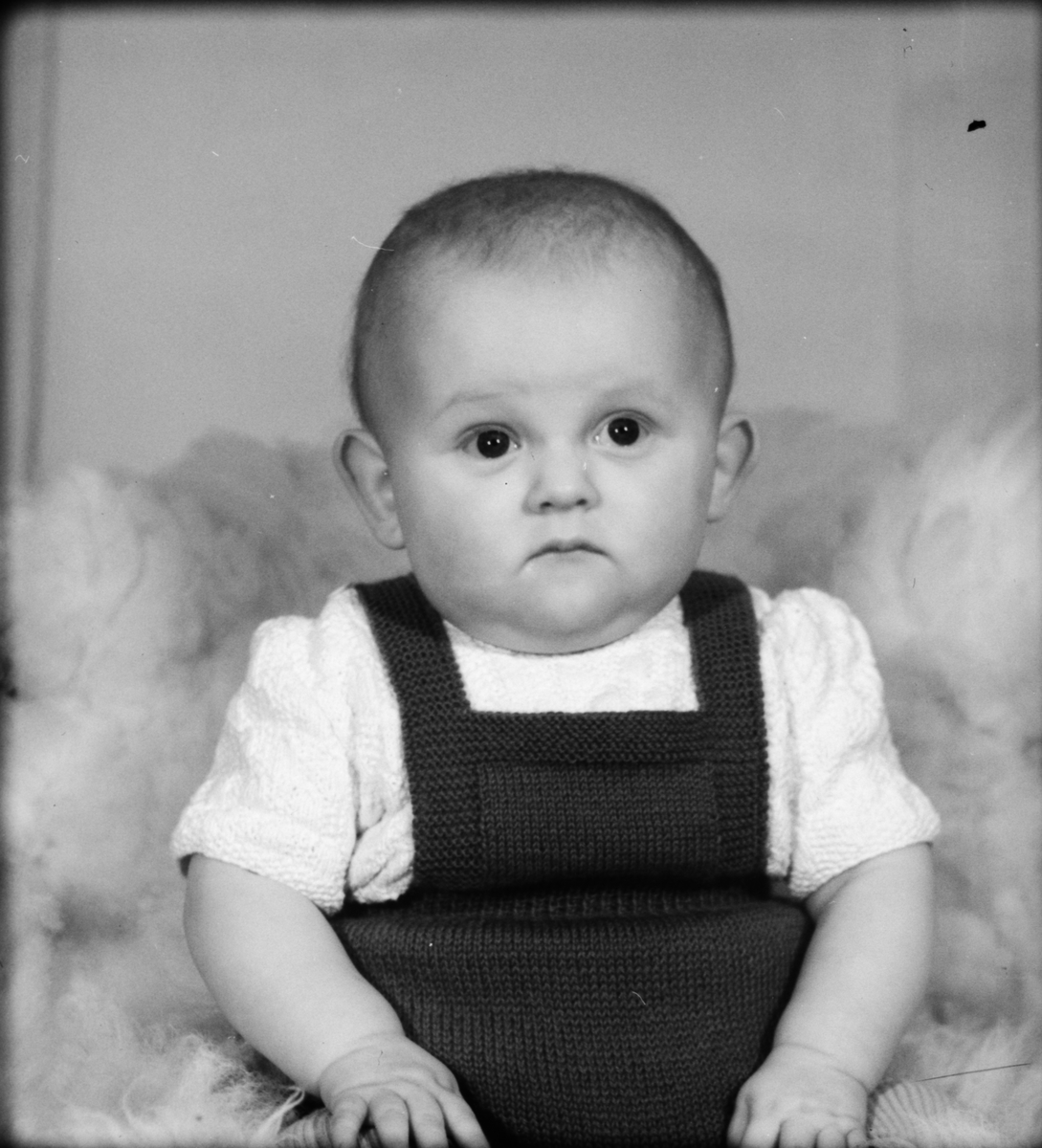 Inez Jansson från Jälsta, Alunda socken, Uppland 1951