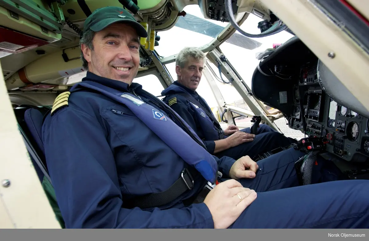 To piloter i helikopter på Ekofisk 2/4 H.