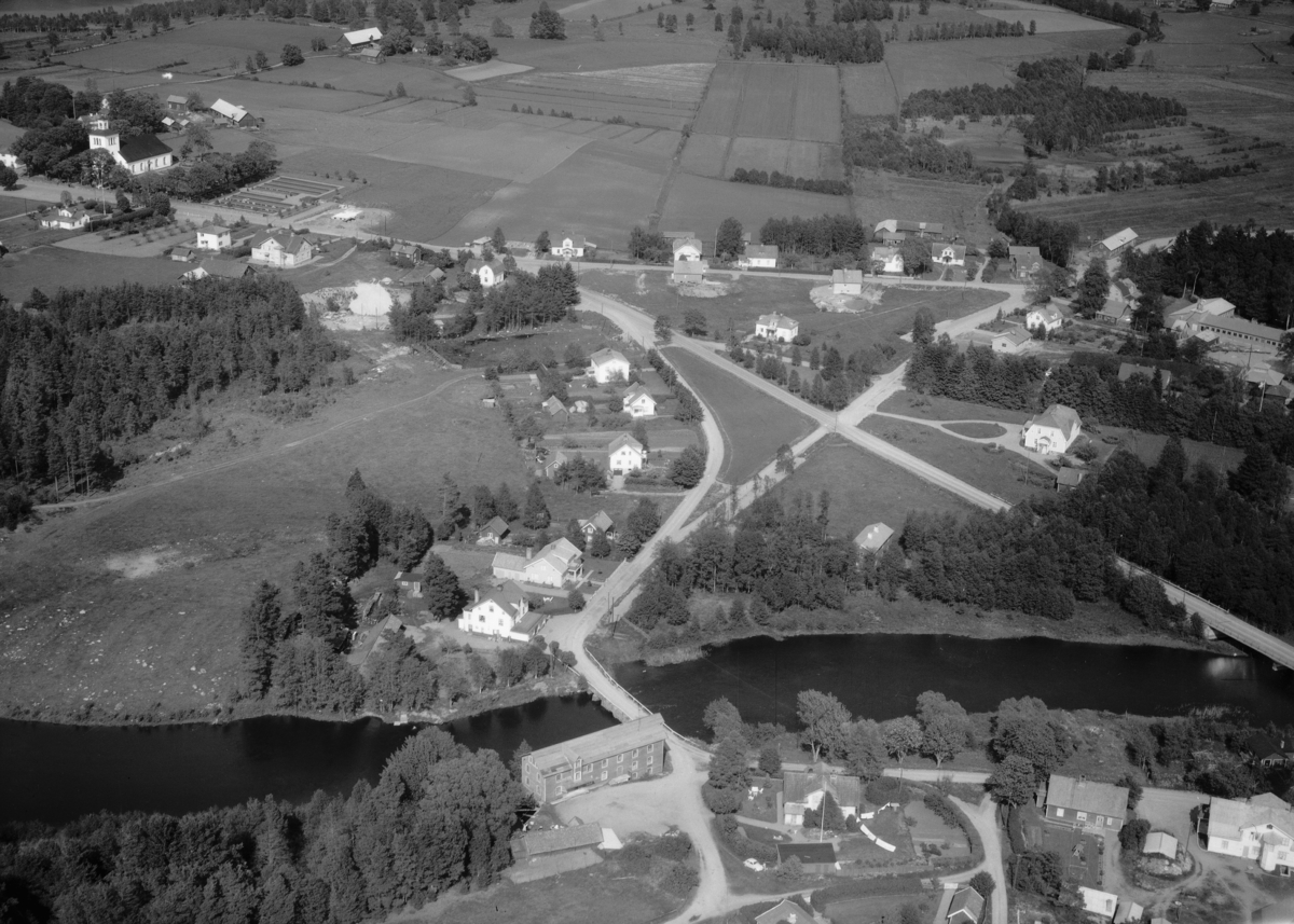 Flygfoto över Skede i Vetlanda Kommun, Jönköpings län. Nr: 1025/1961