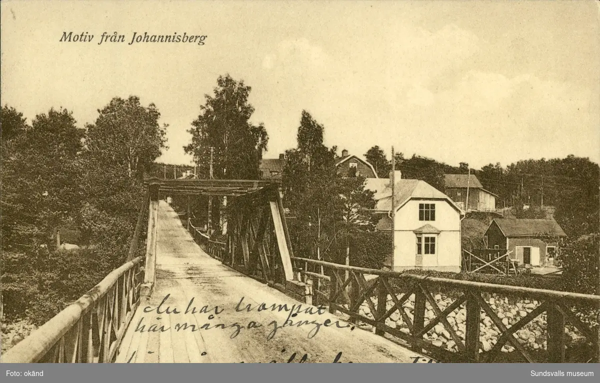 Vykort med motiv över bron i Johannisberg.