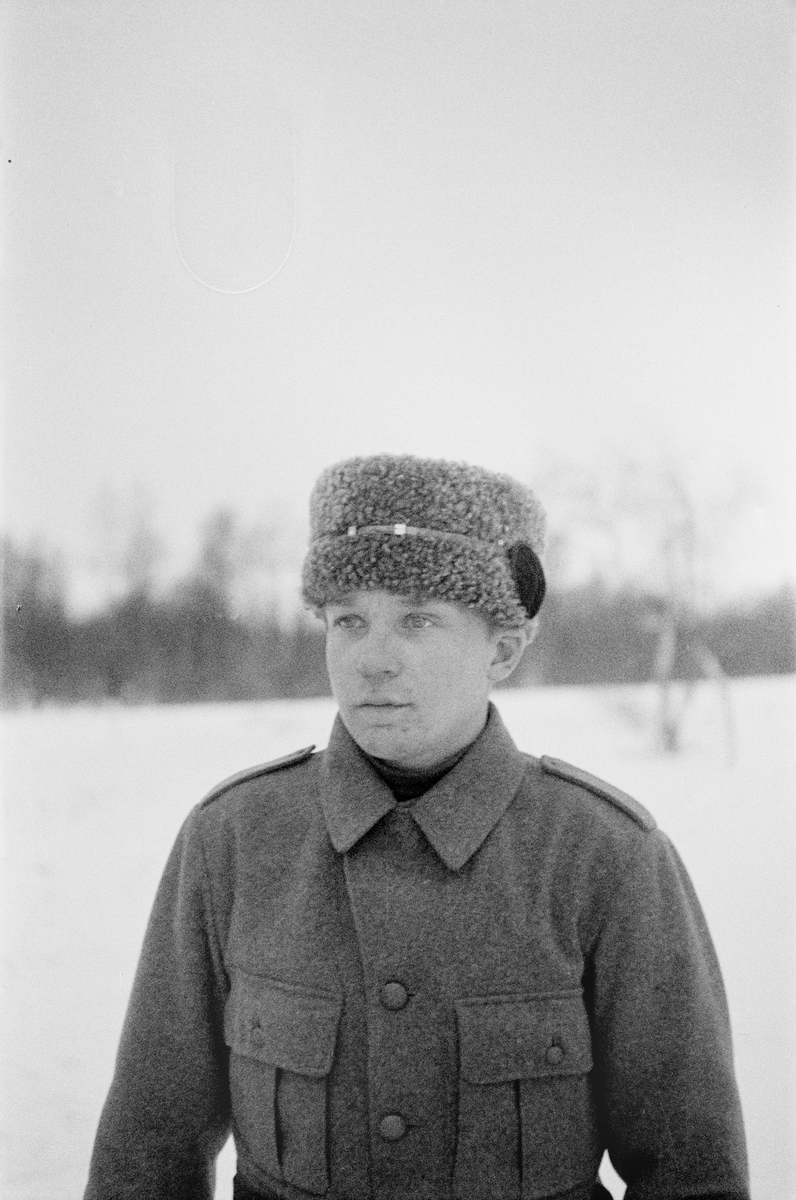 Porträttfoto av Eino Viiri, finsk frivillig under finska vinterkriget. Bild från F 19, Svenska frivilligkåren i Finland, 1940.