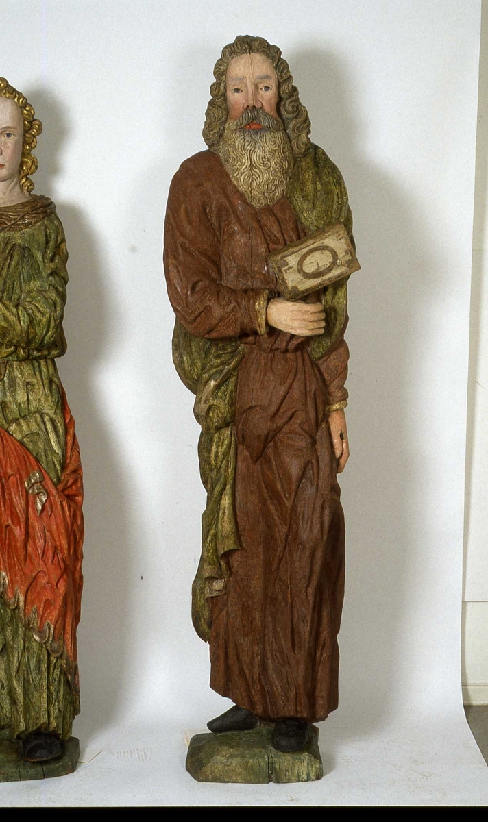 Träskulptur föreställande aposteln Judas Taddeus i Brahekyrkan på Visingsö, Jönköpings kommun.