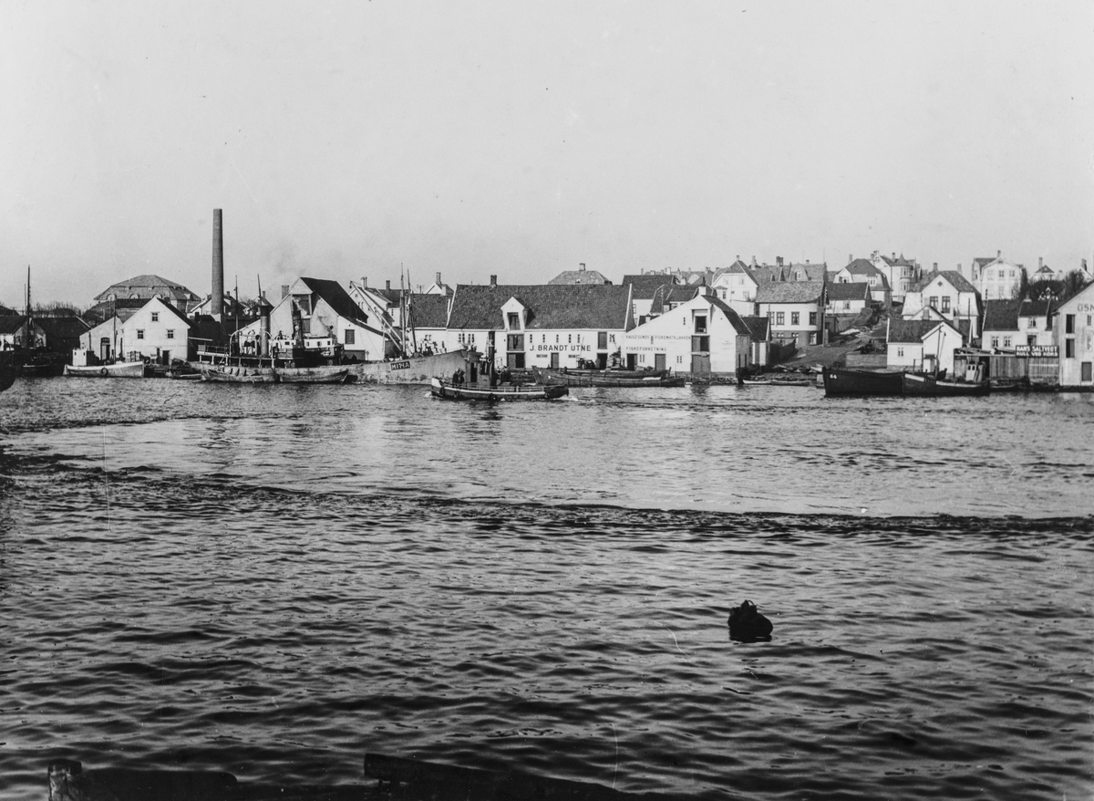 "Krossen" og Hasseløy sett mot nord, februar 1935.