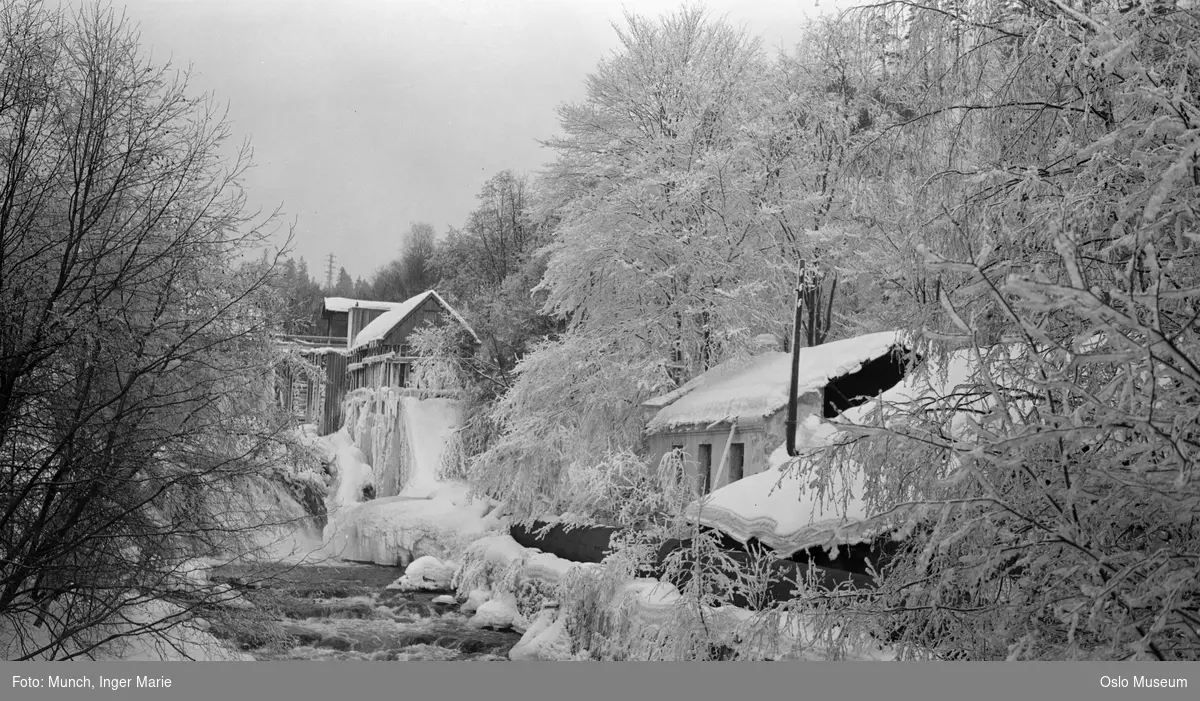 elv, foss, is, snø, trær, bygninger, Nydalens Compagnie