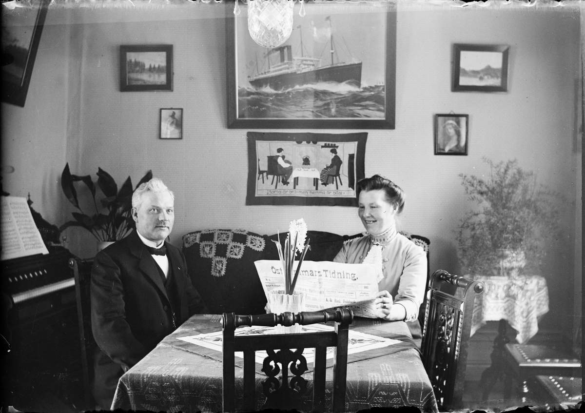 Frisör B. A. Lindqvist med fru, Östhammar, Uppland