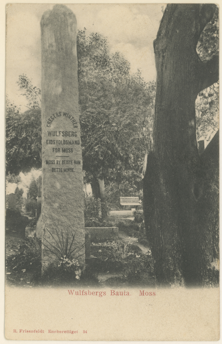 Postkort. Minnestenen over Greger W. Wulfsberg, eidsvollsmann for Moss og Drøbak, reist i 1903.