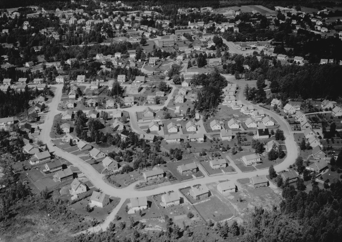 Flygfoto över Anderstorp i Gislaveds kommun i Jönköpings län. 1246/1964