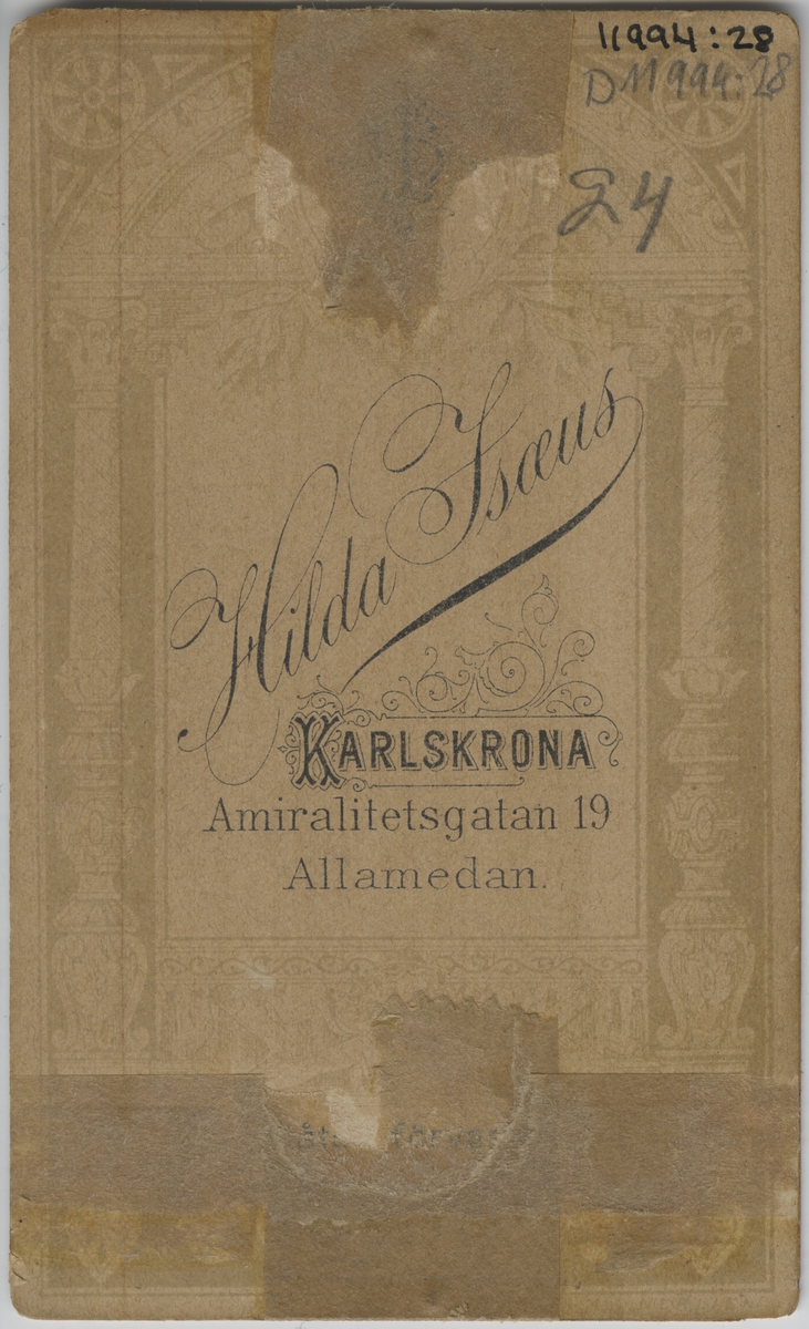 Visitkortporträtt av Fredrik Wilhelm Larsson, medlem i Sjöunderofficerssällskapet i Karlskrona.