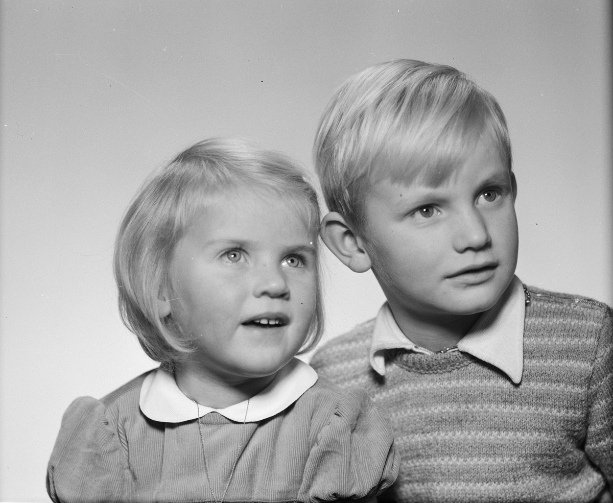 Ateljéporträtt - syskonen Olin, Uppsala 1949