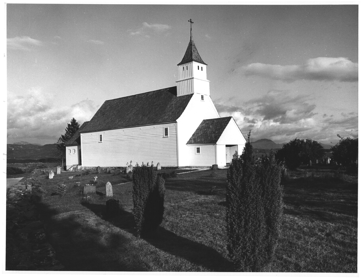 Kirken (Eid?) på Halsnøy