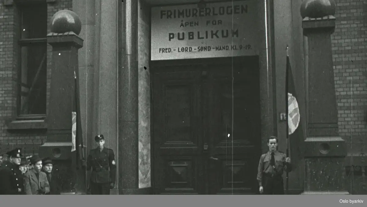Nasjonal Samling åpner Frimurerlosjen for publikum i 1940.