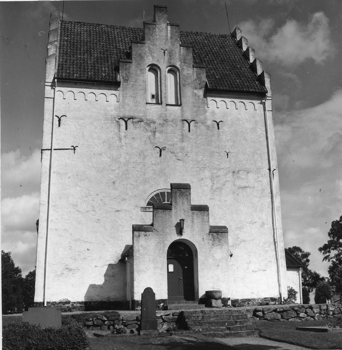 Våxtorps kyrka.
Foto 1:2 Detalj av tornet.