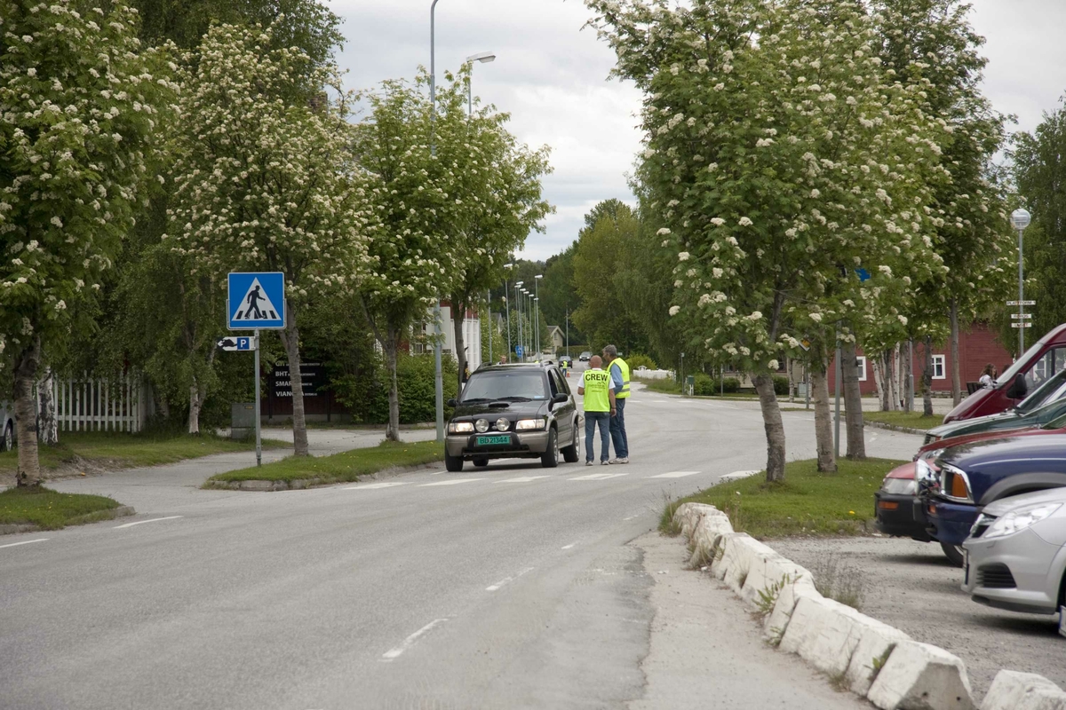 Craft MTB 6-dagers terrengritt på sykkel, Trondheim-Oslo. Dirigering av trafikken