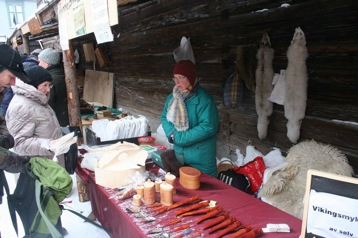 Rørosmart'n, salg av lemse, Svanhild Bakken