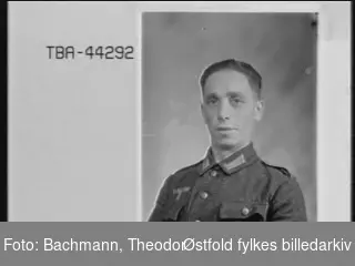 Portrett av tysk soldat i uniform,  Martin Dobra.