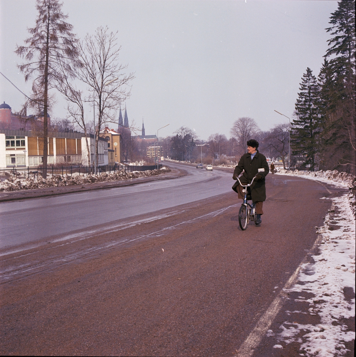Trafik på Sjukhusvägen, Uppsala 1970