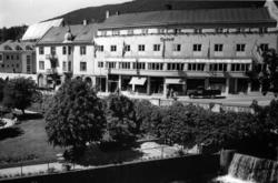 Romsdalsgata, Parkhotellet i Elvebakken..