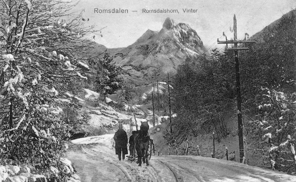 Romsdalshorn vinter...(Postkortene er en gave fra Ingvar Lillebostad)