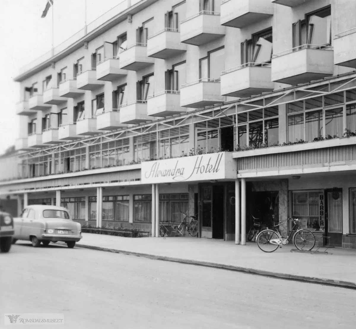 Alexandra Hotel..Bildet fra Molde - trolig tatt på begynnelsen av 1950-tallet.