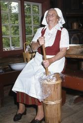 Olsok på Romsdalsmuseet i 1981. .Med Eresfjord Bondekvinnela