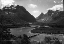 "Isterdalen med Grøttørbrua".