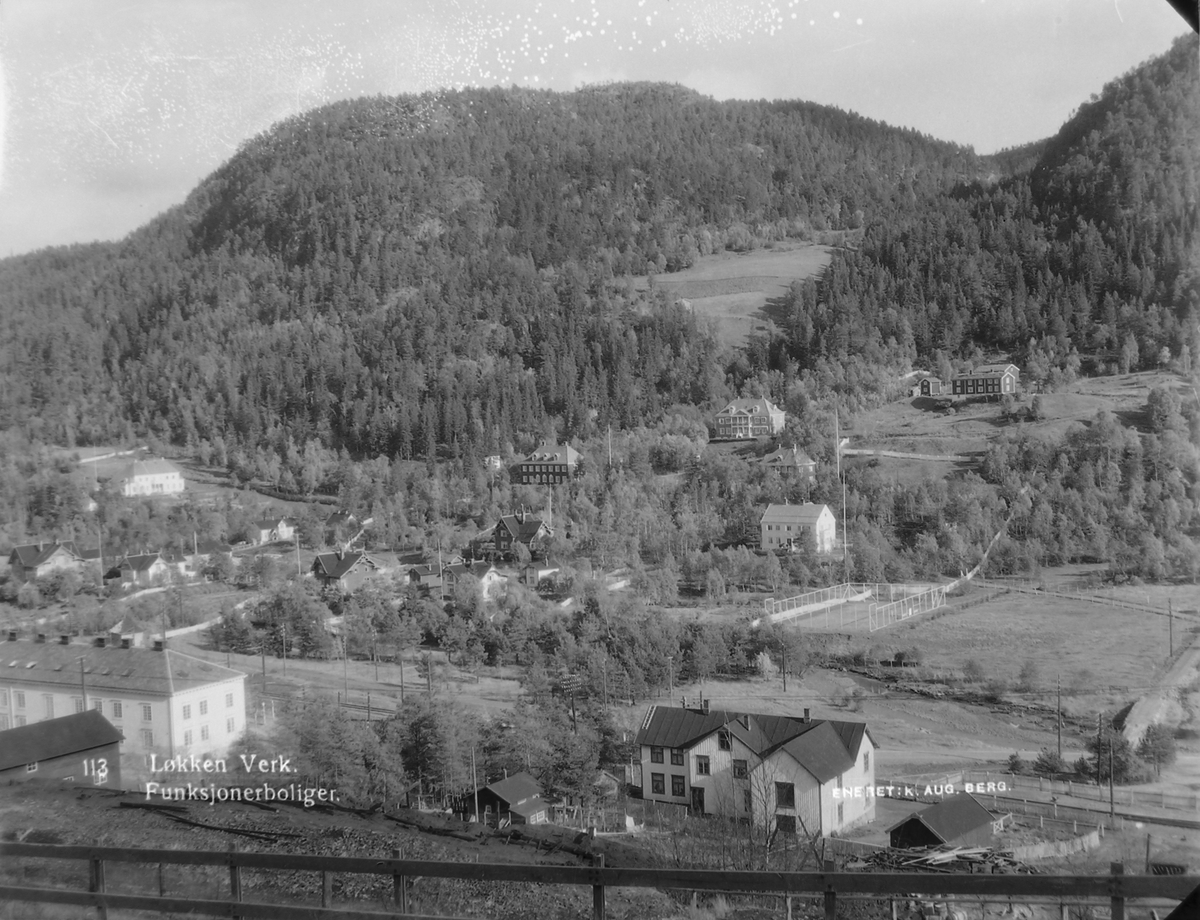 Funksjonærboliger Løkken Verk, Meldal i 1920-1930-årene. 