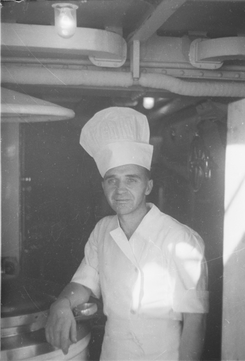 1. kokk på Erling Jarl - Julian Wettavik