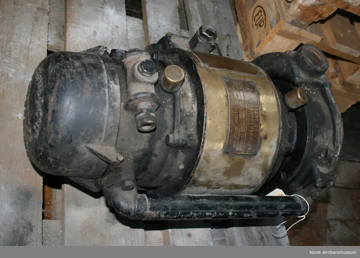 Turbo-generator type T.G.I., 500 watt, 32 volt, 16 ampere, f.nr. 19271