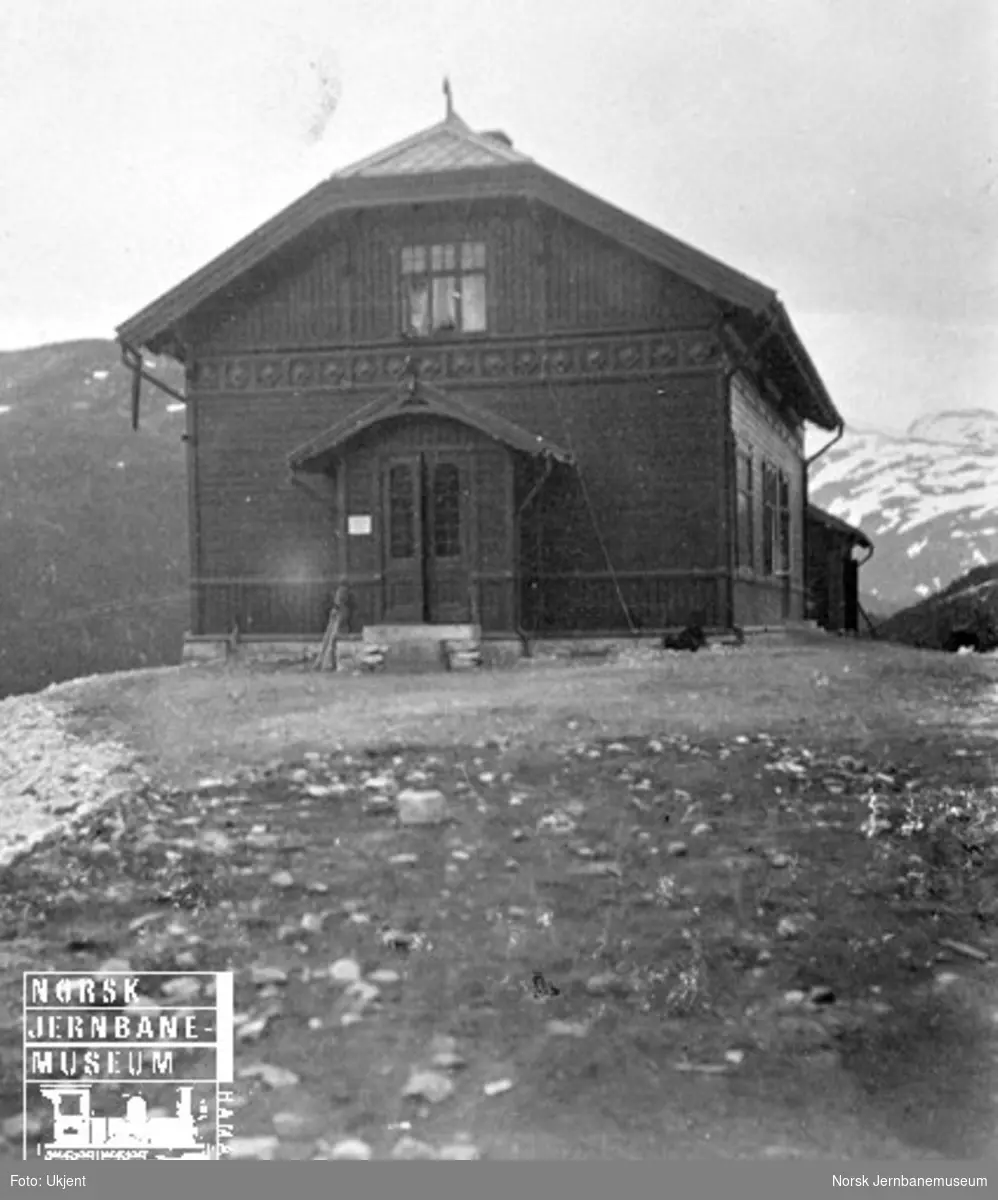 Mjølfjell stasjonsbygning