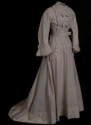 Kjole, kjoleliv, skjørt og belte