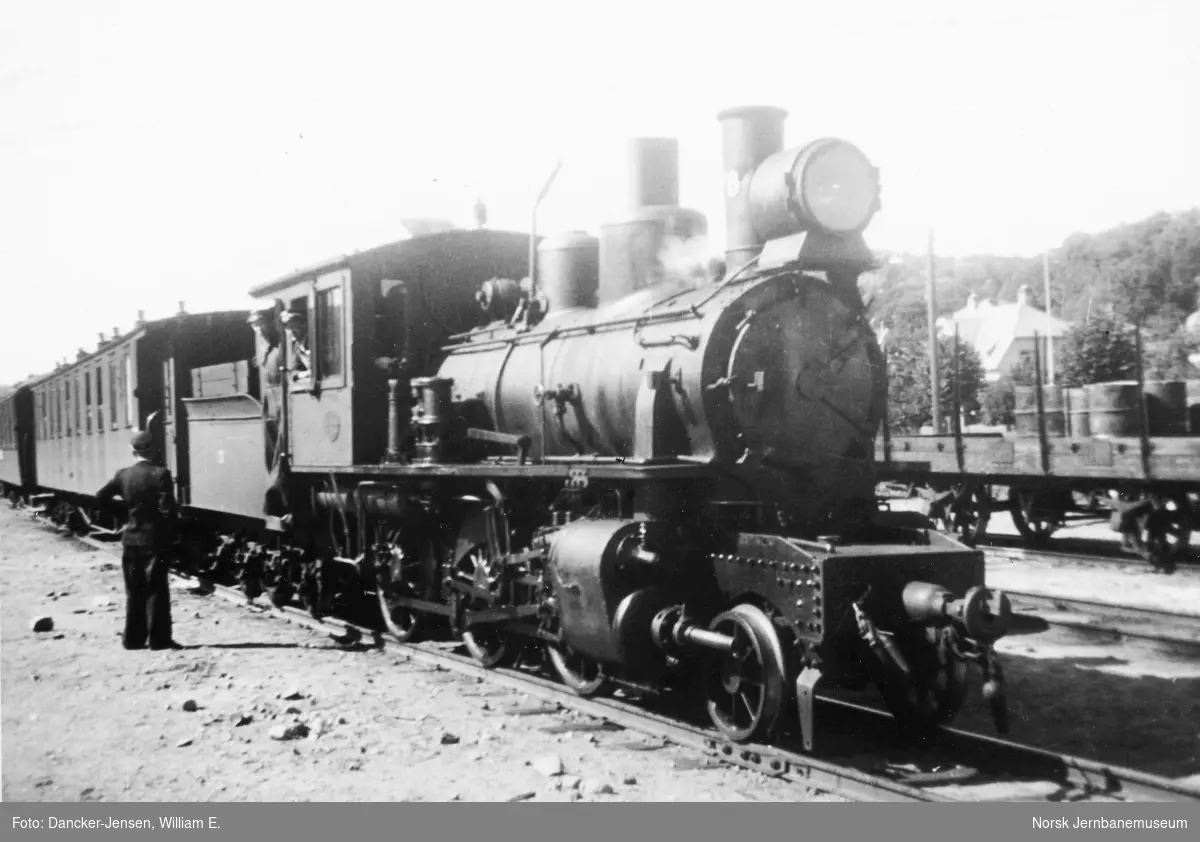 Damplokomotiv type XXIIId nr. 78 på Sandefjord stasjon