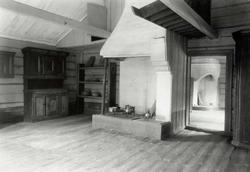 Lømo, Elverum, Sør-Østerdal, Hedmark. Interiør fra stue med 