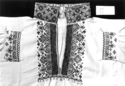 Bryllupsdrakt, Brureskjorte