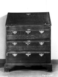 Sjatoll
Fra dr. Eivind S. Engelstads storgårdsundersøkelse.