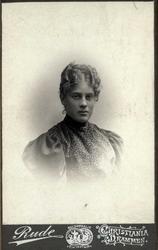 Fru Emma Aall, f. Lund