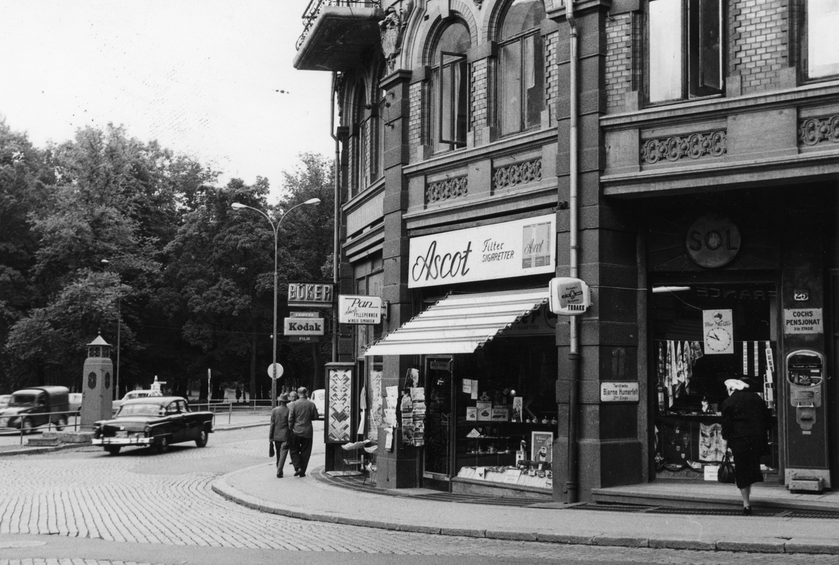 Tobakksbutikk i krysset Parkveien og Hegdehaugsveien i Oslo.