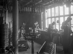 Fra verkstedet til C. E Sontum & Amerikanske artikler, autom