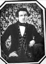 Avfotografering. Portrett, mann med rutete vest.
Daguerreot