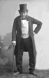 Portrett, skuespiller Stormoen som Røed i Faste Forland.