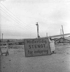 Trafikkskilt, Trondheimsveien, Oslo 1956.