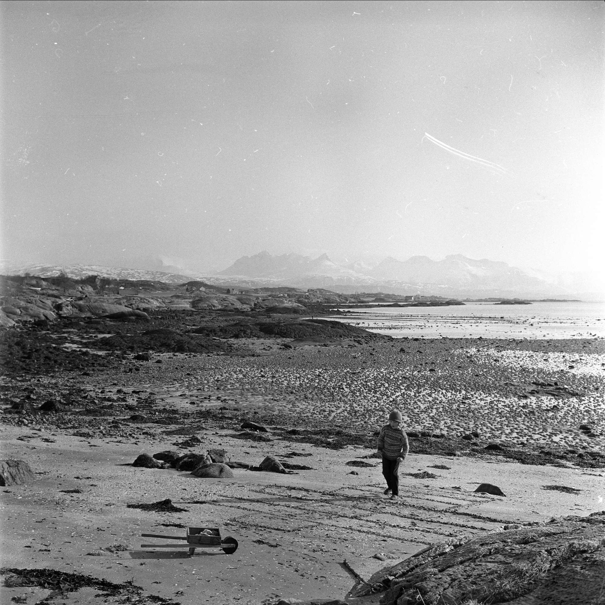 Nordland, april.1963. Veien Bodø-Saltdal. Landskap.