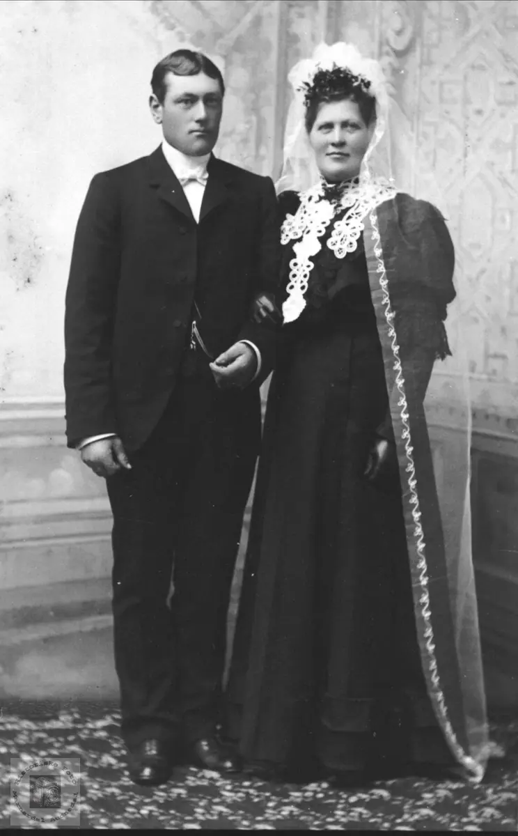 Brudeparet Peder og Anna Dahl .