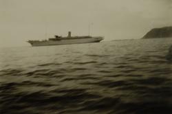 Turistskip på en fjord ?