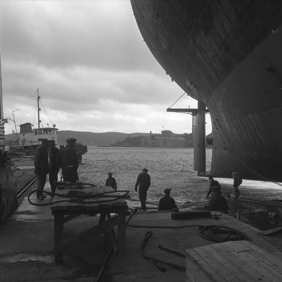Dop och sjösättning av fartyget 157 M/S Porthos.