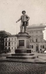 Christian IV-statuen på Stortorvet.