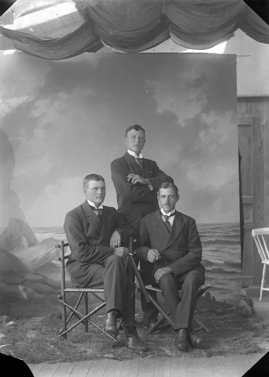 Enligt fotografens journal nr 3 1916-1917: "Johansson, Birger Kärr Här".