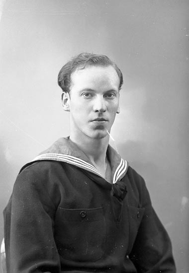 Enligt fotografens journal nr 6 1930-1943: "Göransson, Arne Nösnäs Här".