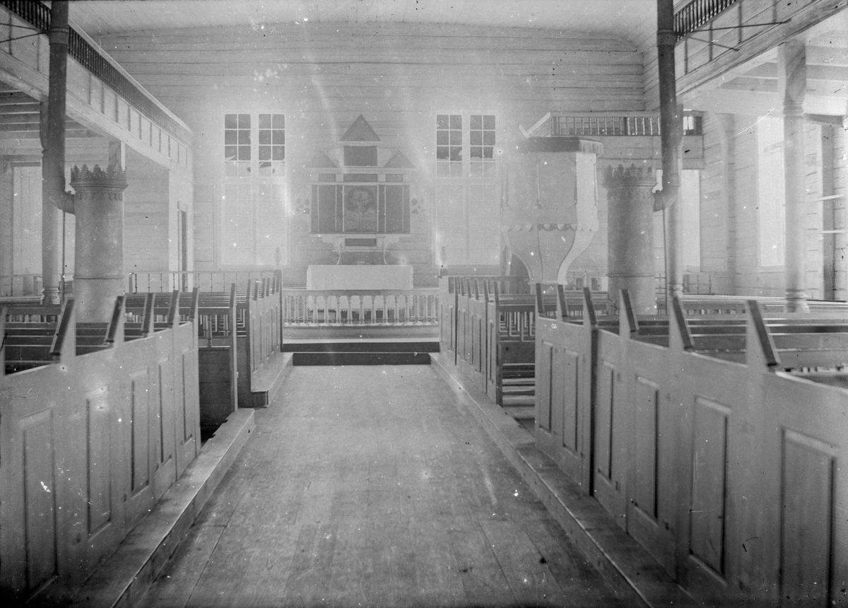 Interiøret i Bjerkreim kirke