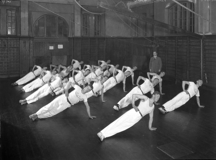 Linggymnastik i Uddevalla Gymnstikförening 1929